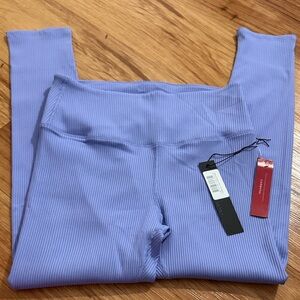 Carbon38 Ribbed Regular Rise 7/8 legging
Size M NWT DIGITAL LAVENDER